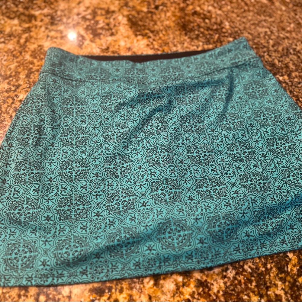 Tranquility Patterned Women's Skort